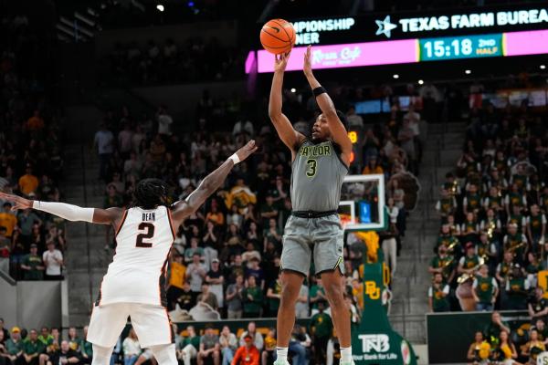 Baylor eventually gets going, downs Oklahoma State