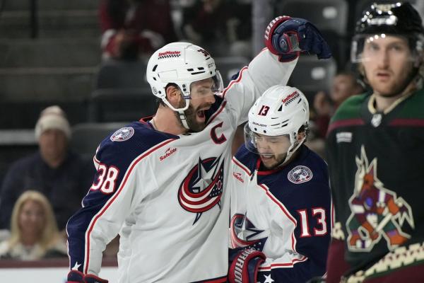 Blue Jackets resume playoff chase vs. Blackhawks