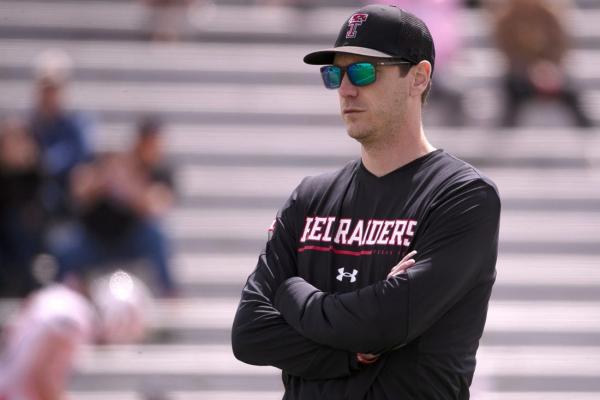 FAU names Zach Kittley, 33, as head coach