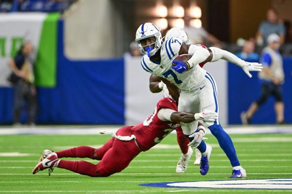 Colts promote WR Laquon Treadwell to roster for game vs. Bills thumbnail