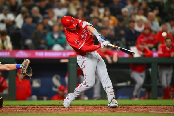Harry Fordâs sacrifice fly lifts Mariners past Angels in 12th