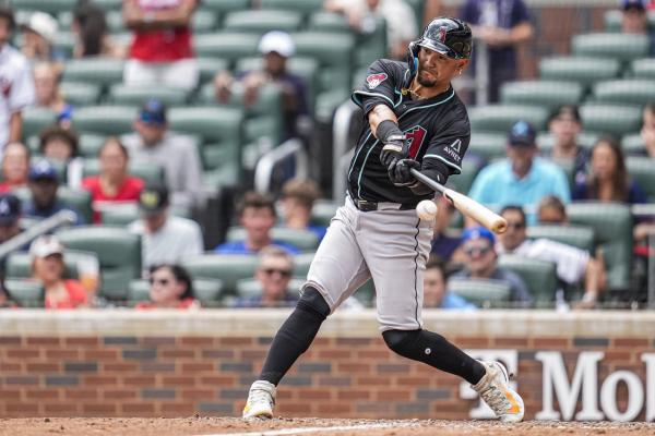 Diamondbacks place infielder Ildemaro Vargas (foot) on 10-day IL
