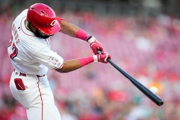 Rece Hinds homers in MLB debut as Reds blank Rockies thumbnail