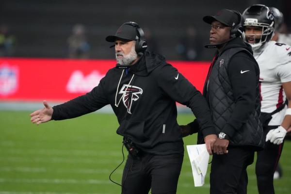 Raheem Morris: No staff changes on horizon after Falcons’ 4th straight loss