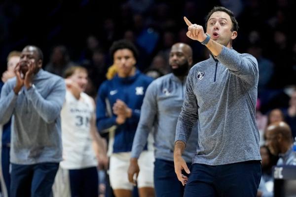 Xavier pulls away in second half against slumping Butler