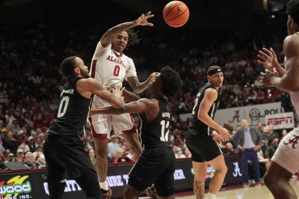 Chris Youngblood leads No. 6 Alabama to rout of No. 24 Mississippi State