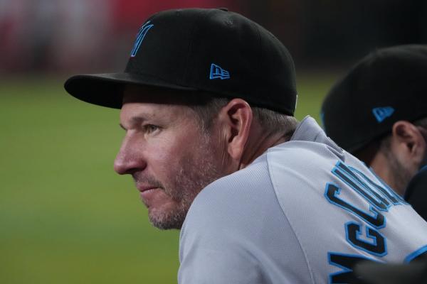 Marlins pitchers stifle struggling Reds bats in series opener