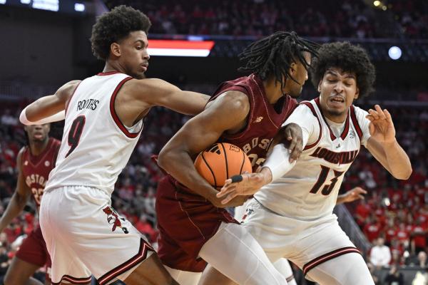 Sananda Fru’s double-double lifts No. 20 Louisville over Boston College