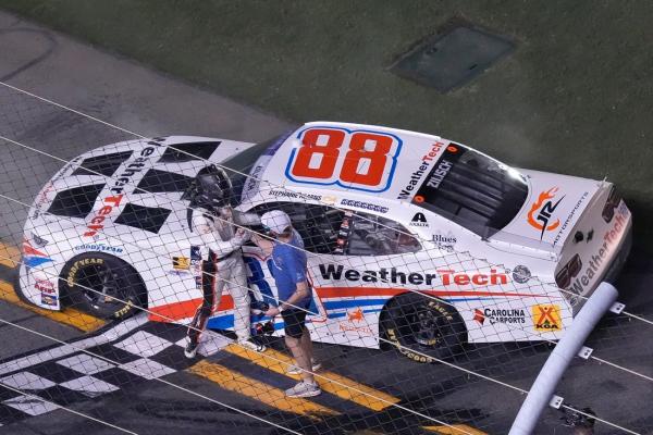 Connor Zilisch lands Cup ride with Trackhouse Racing