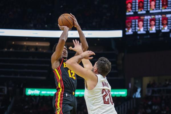 Hawks make it back-to-back wins over Cavs