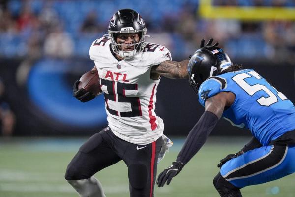 Raheem Morris praises Tyler Allgeier after Falcons’ third straight win