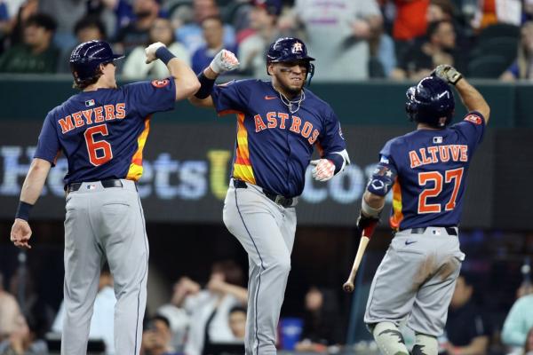 Isaac Paredes’ go-ahead homer lets Astros split series with Rangers