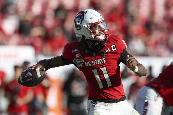North Carolina State powers past Memphis 31-7 at Gasparilla Bowl
