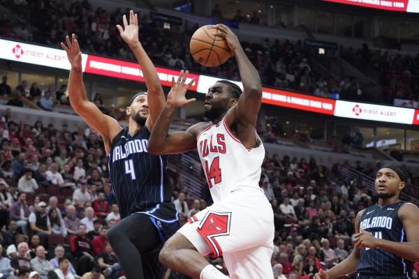 Bulls' defense in second half keys win over visiting Magic thumbnail