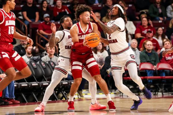 No. 5 Alabama has little trouble putting away South Carolina