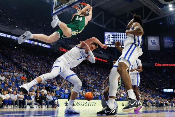 Mark Pope wins debut as No. 23 Kentucky routs Wright State