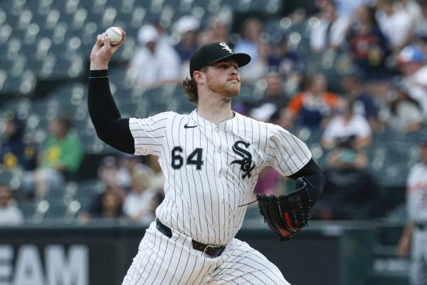 White Sox bats back Shane Smith as White Sox rout Tigers