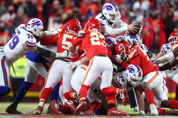 Chiefs get by Bills, head to third straight Super Bowl