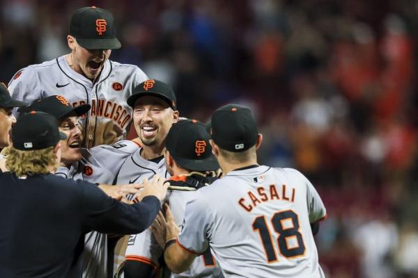 MLB roundup: Giants' Blake Snell no-hits Reds thumbnail