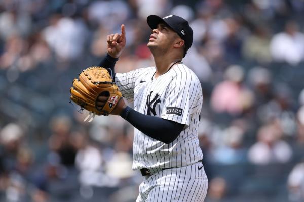 Yankees place RHP Fernando Cruz (oblique) on IL