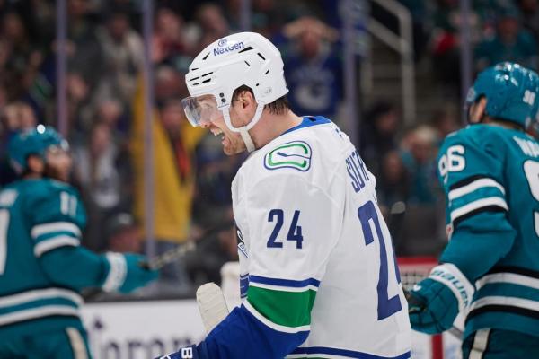 Pius Suter’s late goal propels Canucks past Sharks