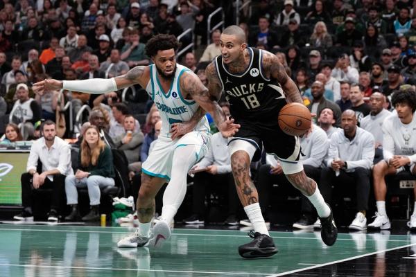 Kyle Kuzma, Bucks pull away from Hornets in OT