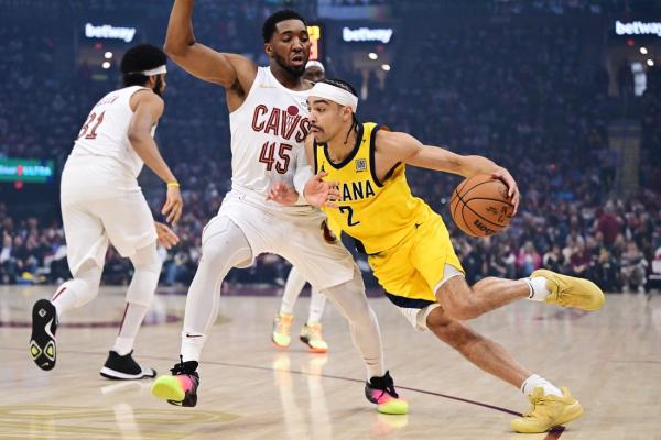 Cavs out to get stars aligned in Game 2 vs. Pacers