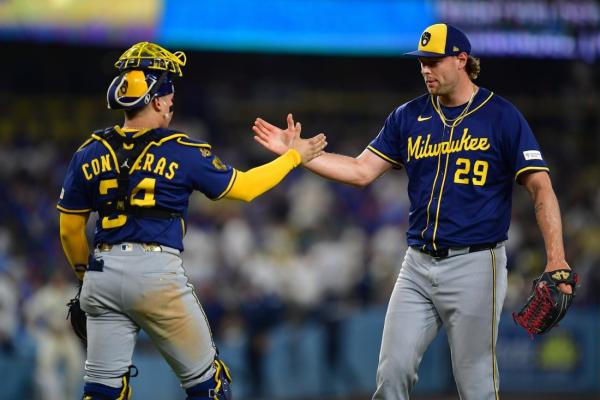 MLB roundup: Brewers beat Dodgers again, win 9th straight