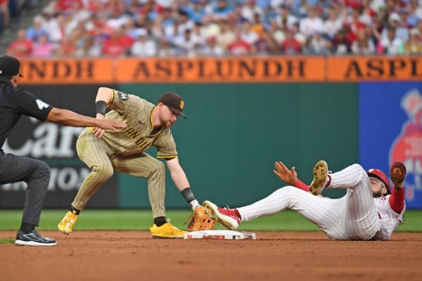 Zack Wheeler fans 10 as Phillies shut out Padres