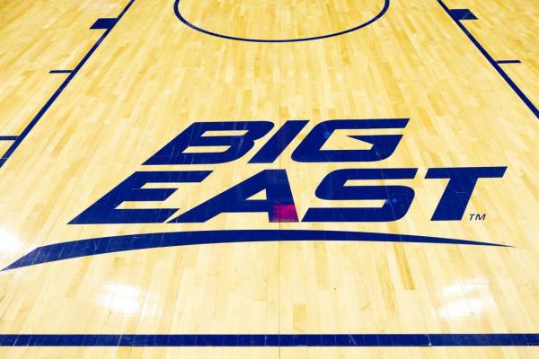 DePaul takes care of Eastern Illinois, improves to 5-0