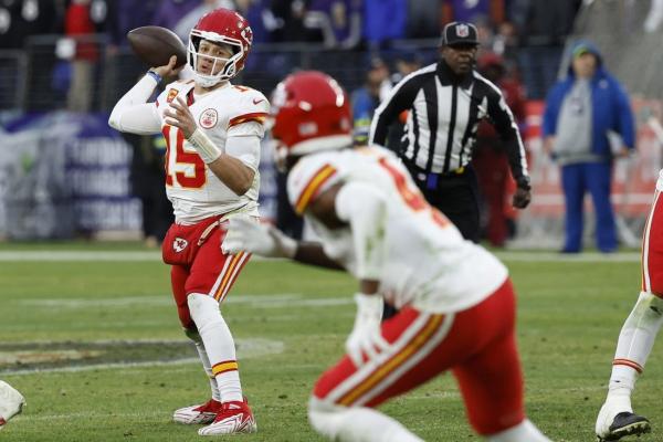 Chiefs WR Rashee Rice leaning on Patrick Mahomes, support system