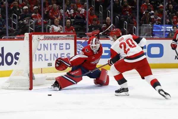 Hurricanes take top spot in East with overtime win over Capitals