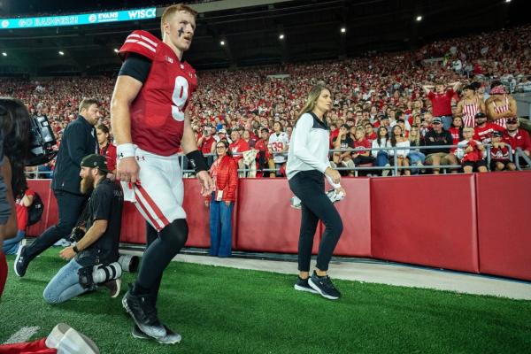 Reports: Injured Wisconsin QB Billy Edwards Jr. expected back soon