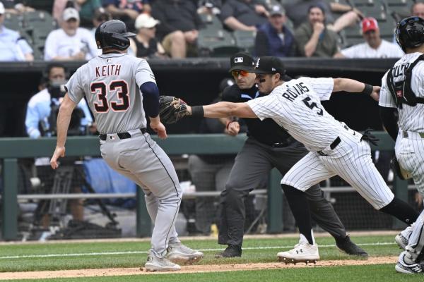 White Sox get clutch hitting to edge Tigers in 10 innings