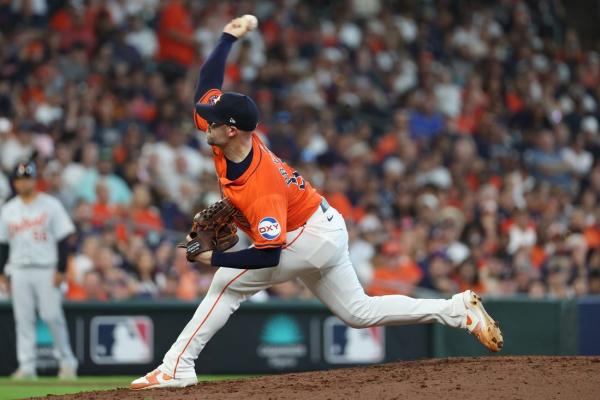 Reports: Cubs acquiring Astros closer Ryan Pressly