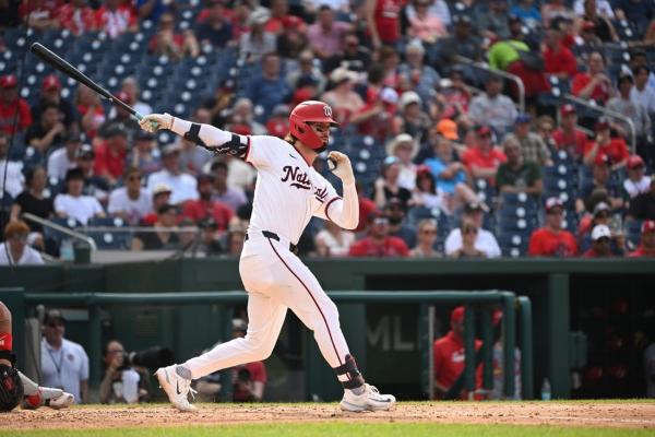 Reports: Mets trade for LF Jesse Winker thumbnail