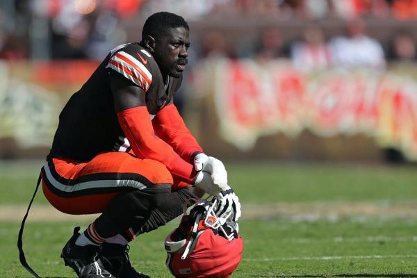 Browns place LB Jeremiah Owusu-Koramoah on IR