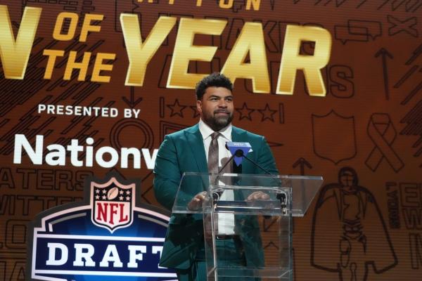 NFL releases list of Walter Payton Award nominees