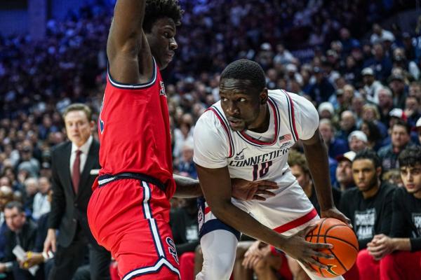 No. 12 St. John’s rallies past No. 19 UConn for 10th straight win