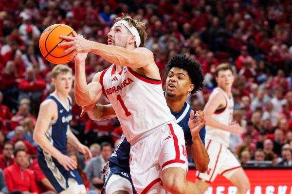 Nebraska stifles Creighton, extends winning streak