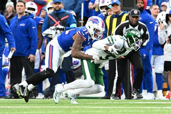 Report: CB Rasul Douglas to visit Seahawks