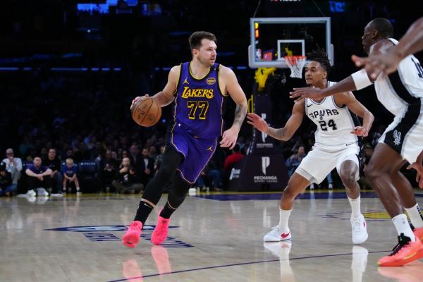 Luka Doncic, Austin Reaves guide Lakers past Spurs