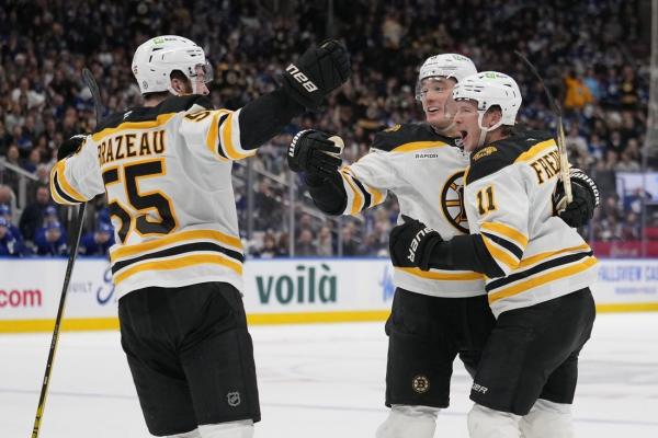 Matthew Knies racks up 5 points as Leafs top Bruins