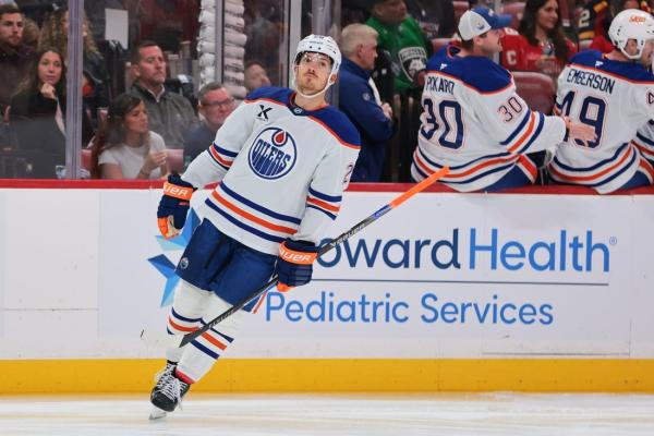 Jack Roslovic scores twice, Oilers get back on track vs. Panthers