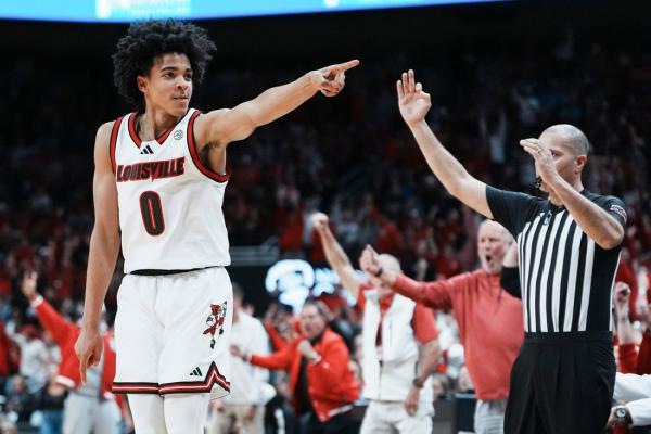 No. 12 Louisville fends off late surge by No. 9 Kentucky to stay unbeaten