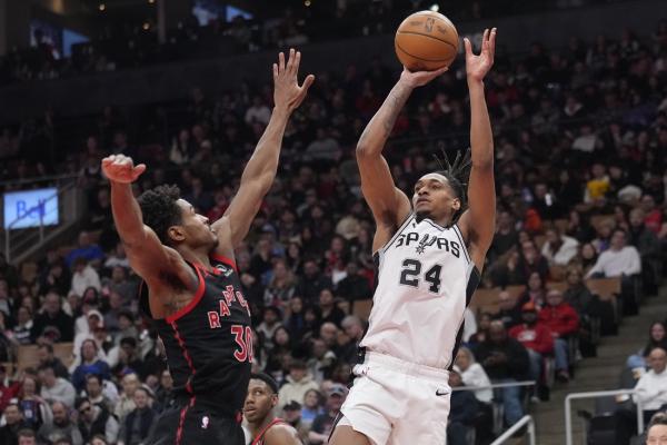 Devin Vassell, Spurs embarrass Raptors 123-89