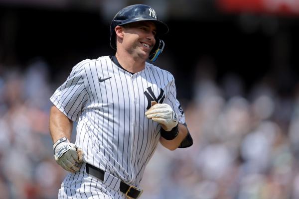 Yankees bats finally awaken to avoid 4-game sweep to Angels