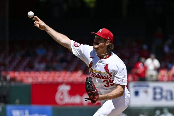 Miles Mikolas helps Cardinals blank Brewers