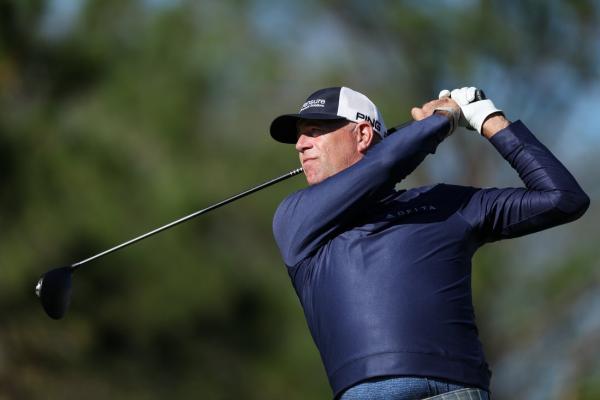 Stewart Cink shoots 64 to take lead at Stifel Charity Classic