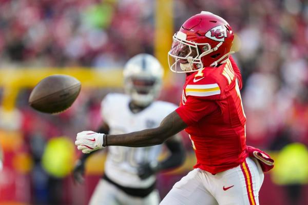 Chiefs WR Xavier Worthy (shoulder) exits on first drive vs. Chargers